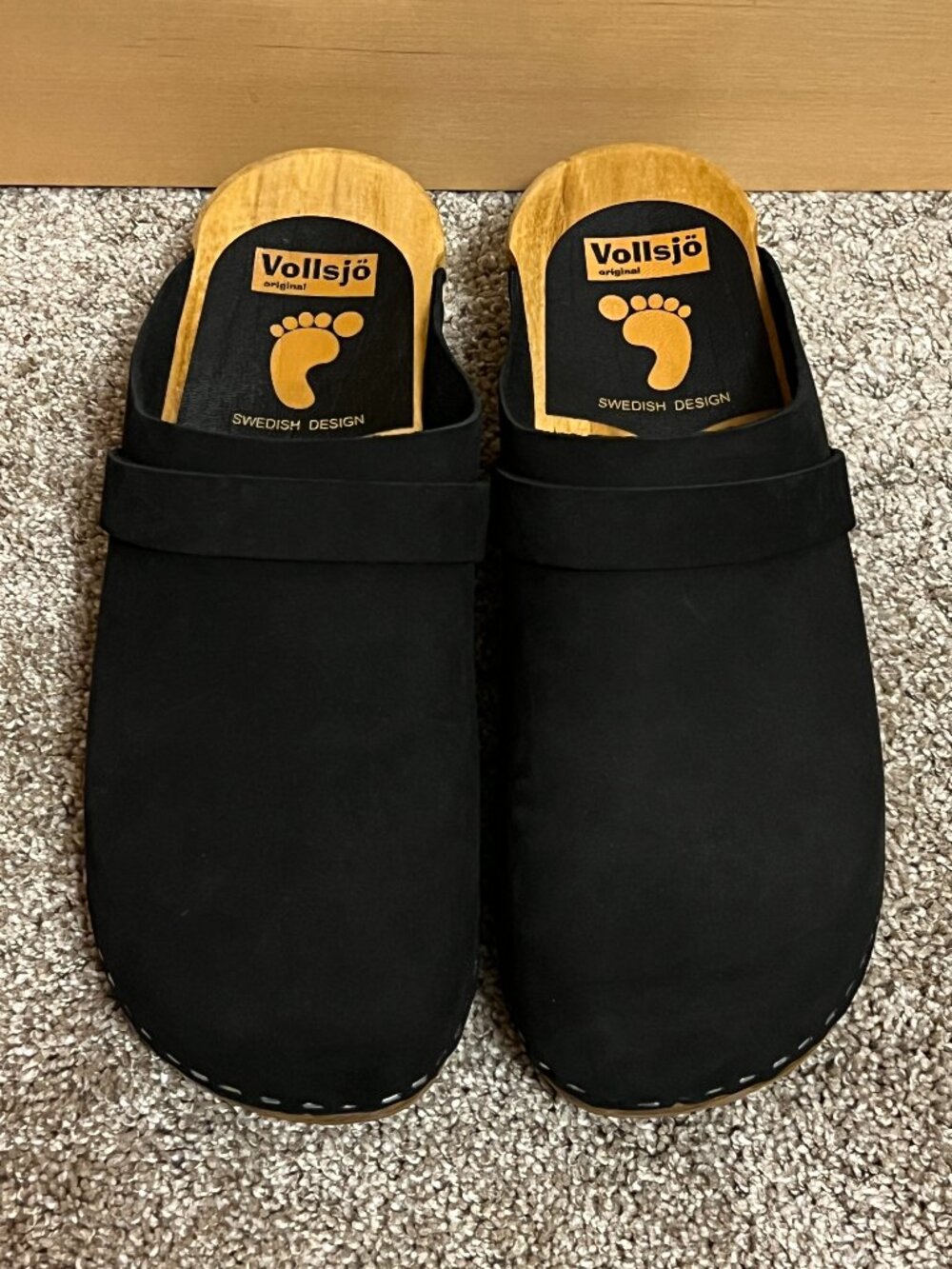 NWOT! Vollsjo Swedish Design Black Clogs: Womens 44 (US 12)